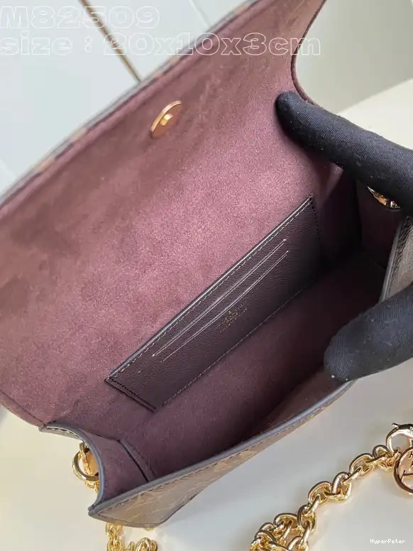 Chain LOUIS Wallet On VUITTON Lily 0516